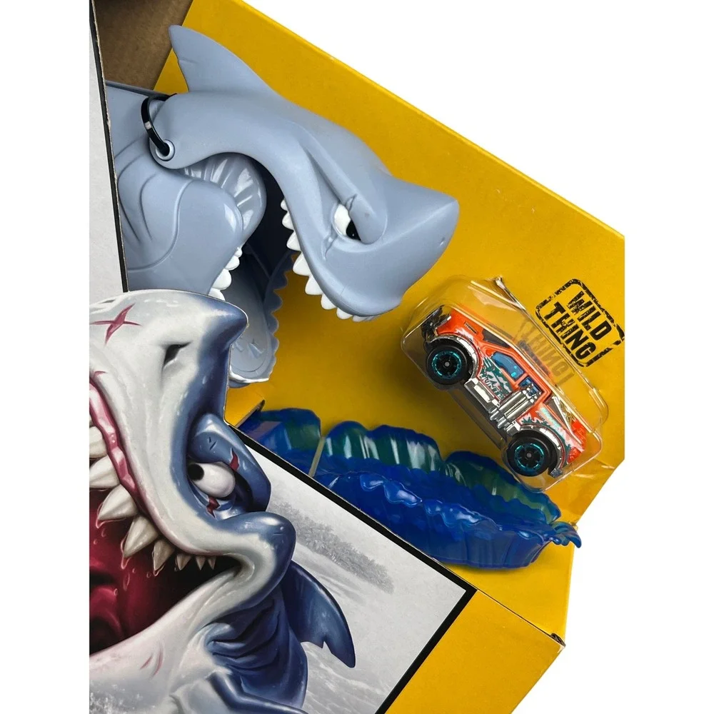 Zuru Metal Machines Shark Attack Track Playset with Diecast Car 6760 New